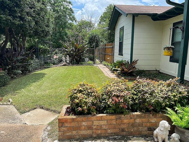 Additional photo 2 of property located at 756 N Masters Dr