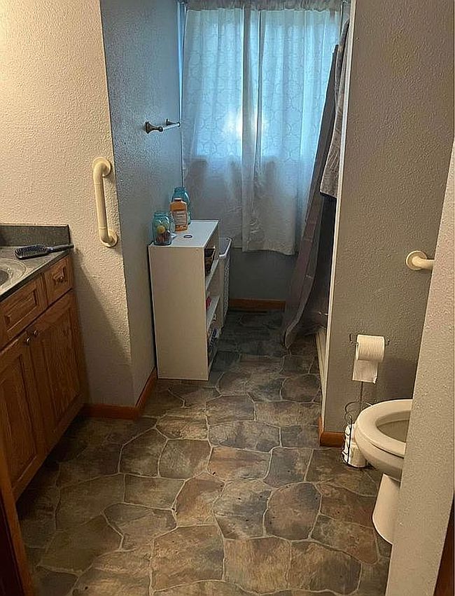 Photo of 1054 W 6th St, West Plains, MO