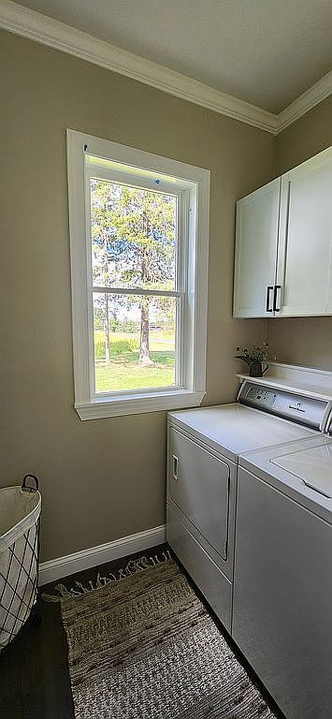 Photo of 261 Merrit Rd