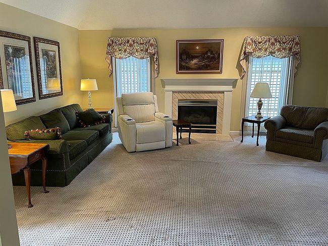 Image of 12 Heathrow Ct