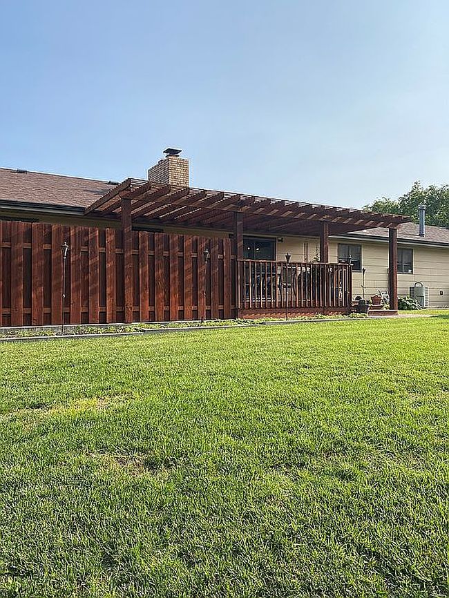 Photo of 320 W 10th St, La Crosse, KS
