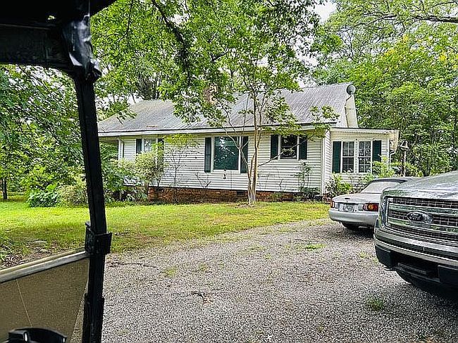 Photo of 329 Gilbert Rd, Jefferson, GA