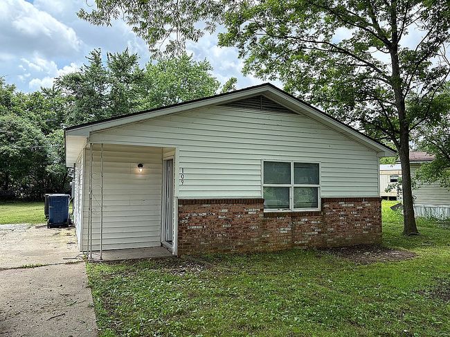 Image of 109 Center St