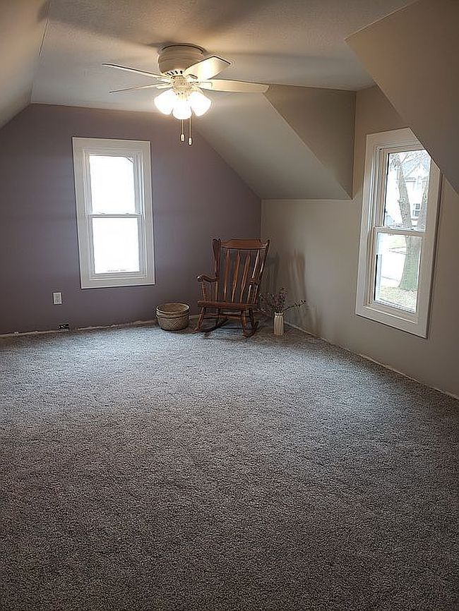 Image of 210 Center St