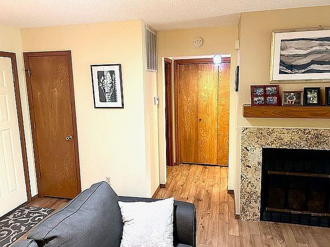 Additional photo 1 of property located at 16 Sandwick Pl