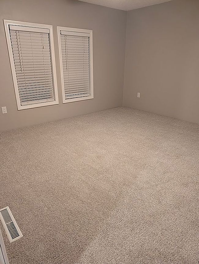 Photo of 2 Emerald Cir, Whitmore Lake, MI