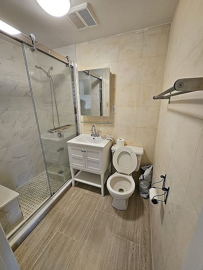 Image of 13987 35th Ave Apt 6B