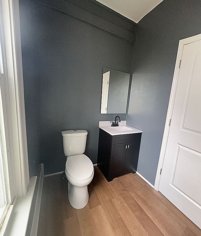 Additional photo 3 of property located at 1413 4th Ave Se