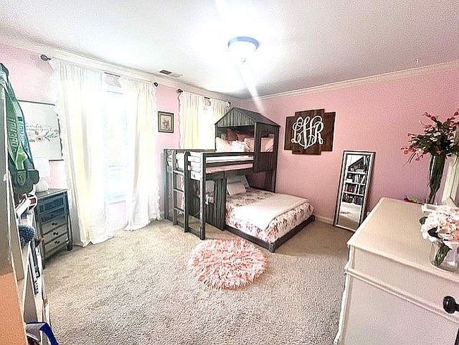 Image of 453 Barroway Ln