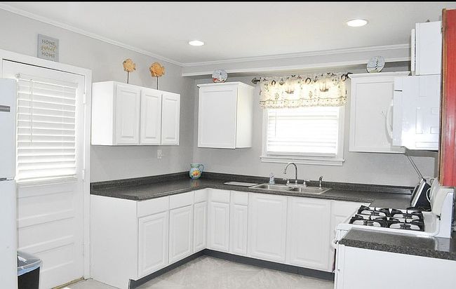 Photo of 1702 Brazoria Rd, Lake Jackson, TX
