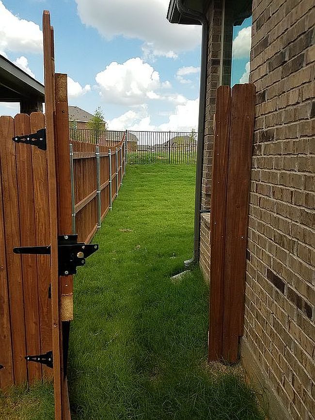 Additional photo 2 of property located at 7817 Highcroft Dr