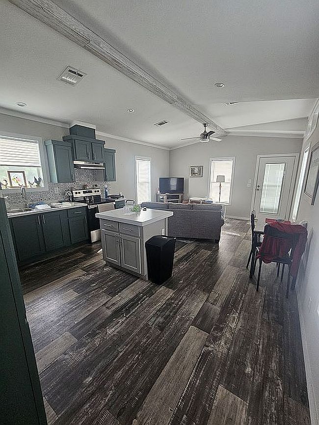 Photo of 619 County Rd #4516, Ben Wheeler, TX