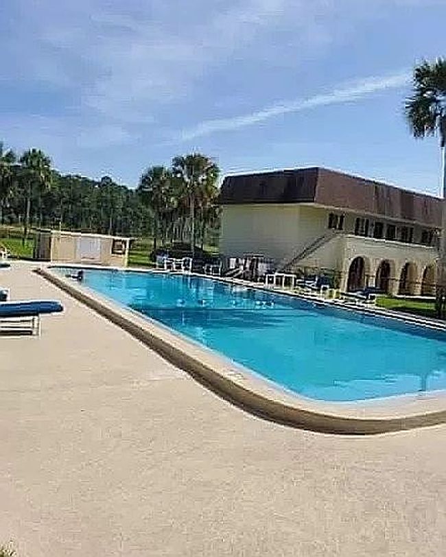 Preview of property located at 1647 El Camino Rd Apt 3