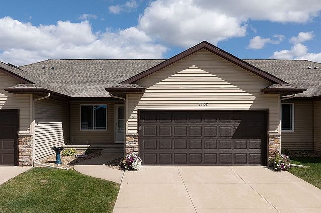 3107 Riviera Ct Sw Unit B, Cedar Rapids, IA