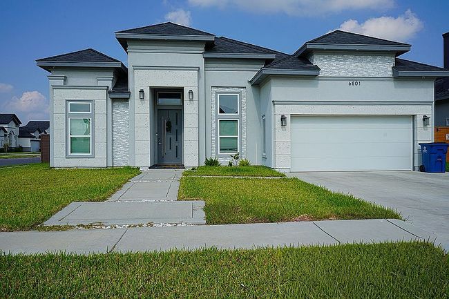 Photo of 6801 Woodlands Ave