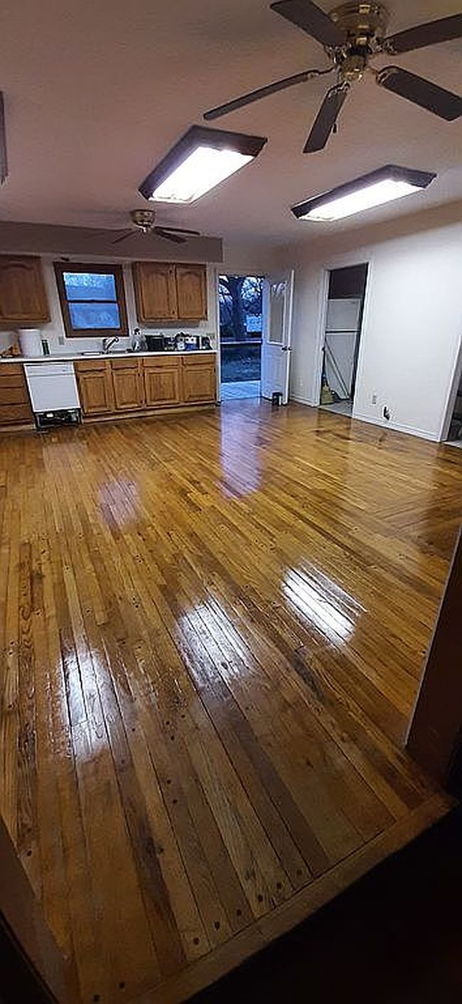 Image of 615 Church St