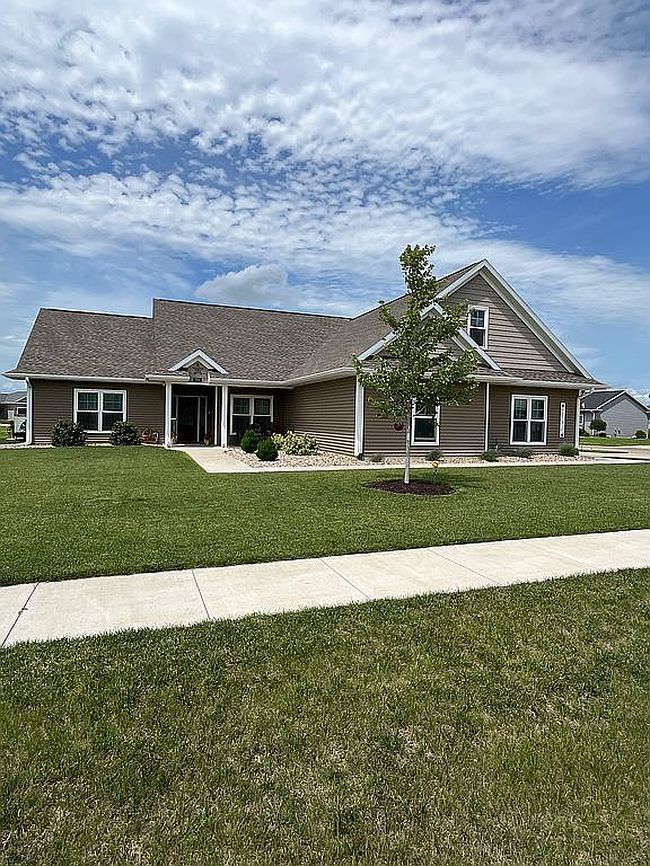 Photo of 711 W 6th St, Janesville, IA