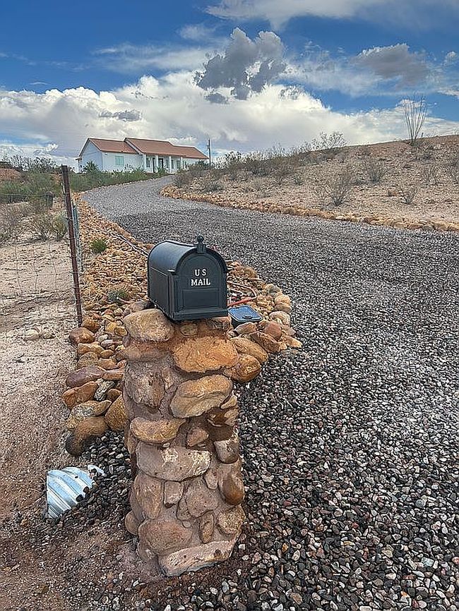 Photo of 7453 S Latigo St, Safford, AZ