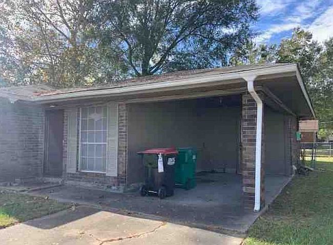 Image of 300 Guidry Rd