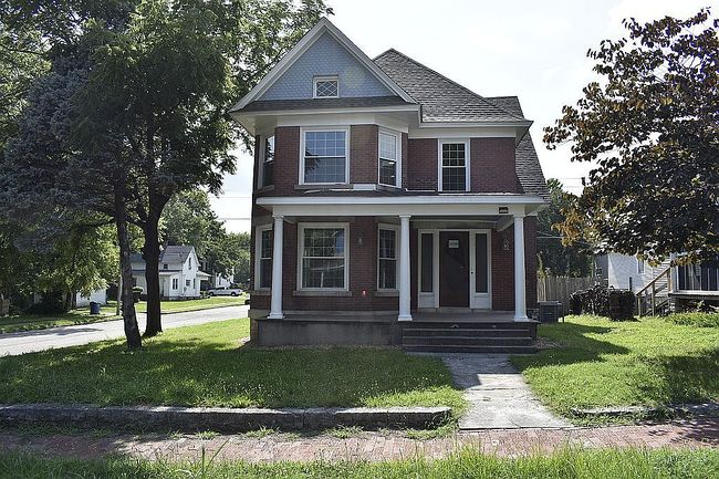 Photo of 402 N Wall Ave, Joplin, MO