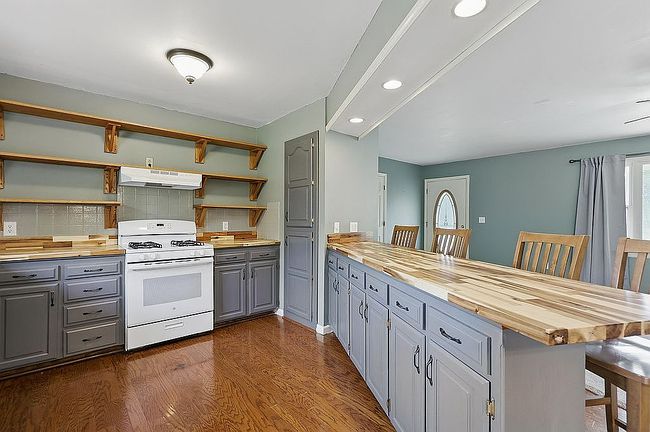 Image of 16537 Isis Rd