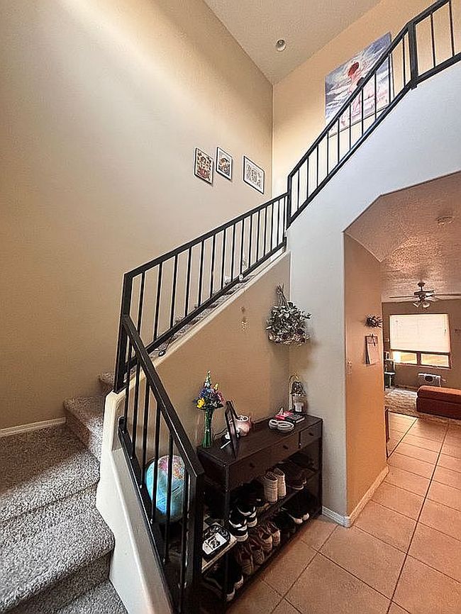 Photo of 1604 Cheshire Ct Nw