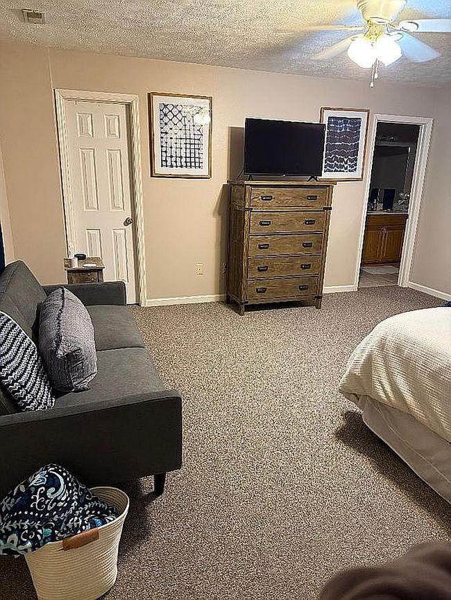 Image of 1016 Saint Pauls Ln