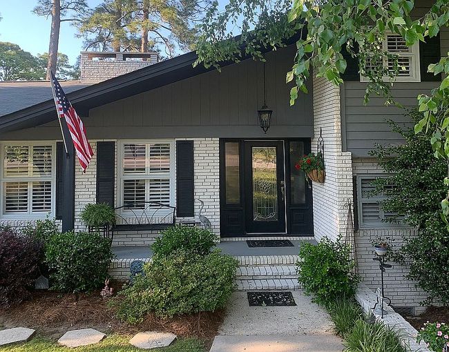 Image of 1105 Longleaf Dr
