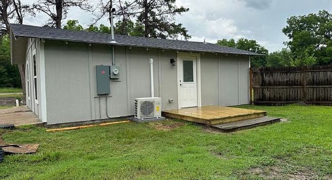 Photo of 611 Sw 4th St, Kerens, TX