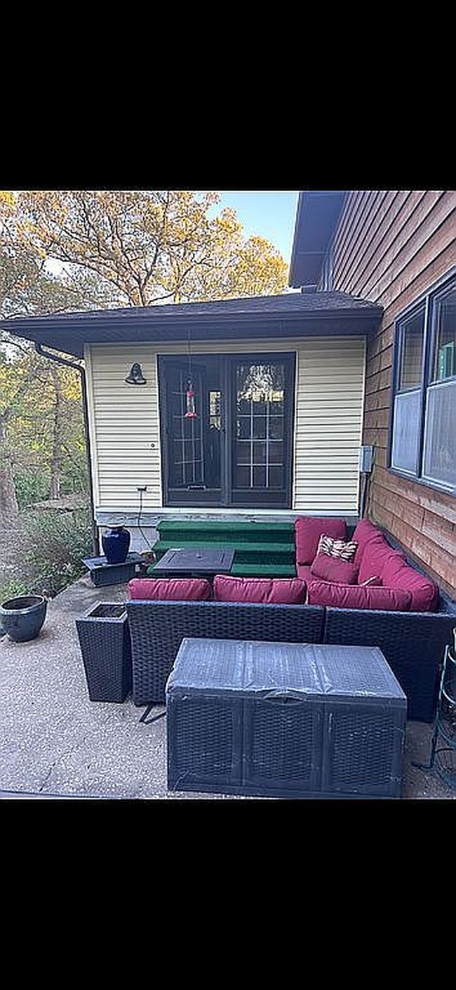 Photo of 7 Oak Grove Rd, Geneseo, IL