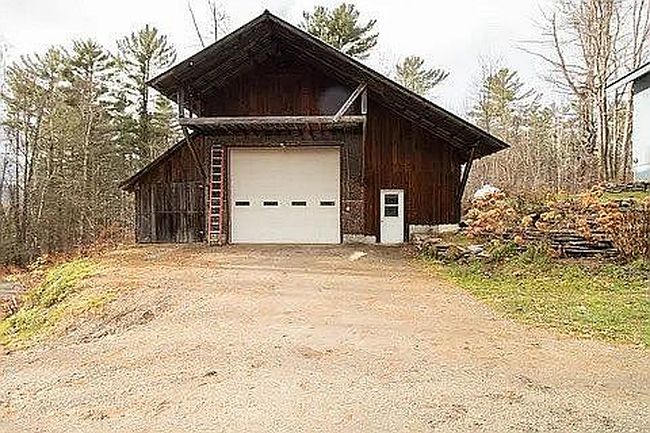 Photo of 65 Lacross Ln, Westmore, VT