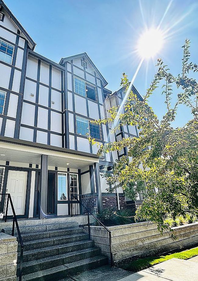 Additional photo 2 of property located at 16087 Nw Pristine Ln