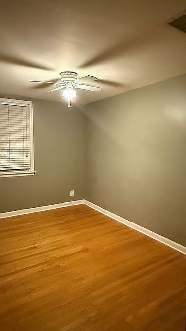 5815 Newtown Ave, Philadelphia, PA