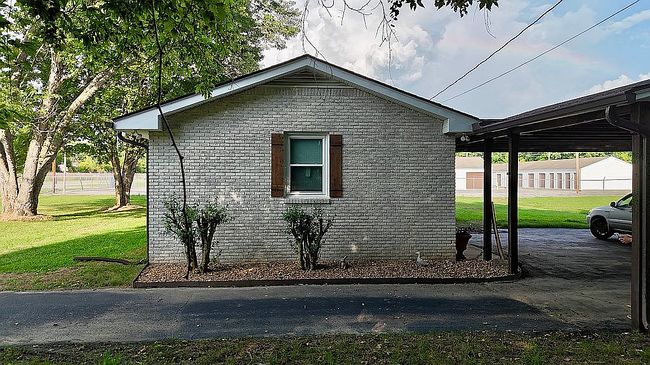 Photo of 2547 Highway 70 E, Waverly, TN