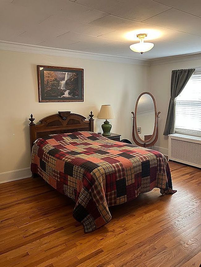 Photo of 347 Bauer Pl, Mineola, NY