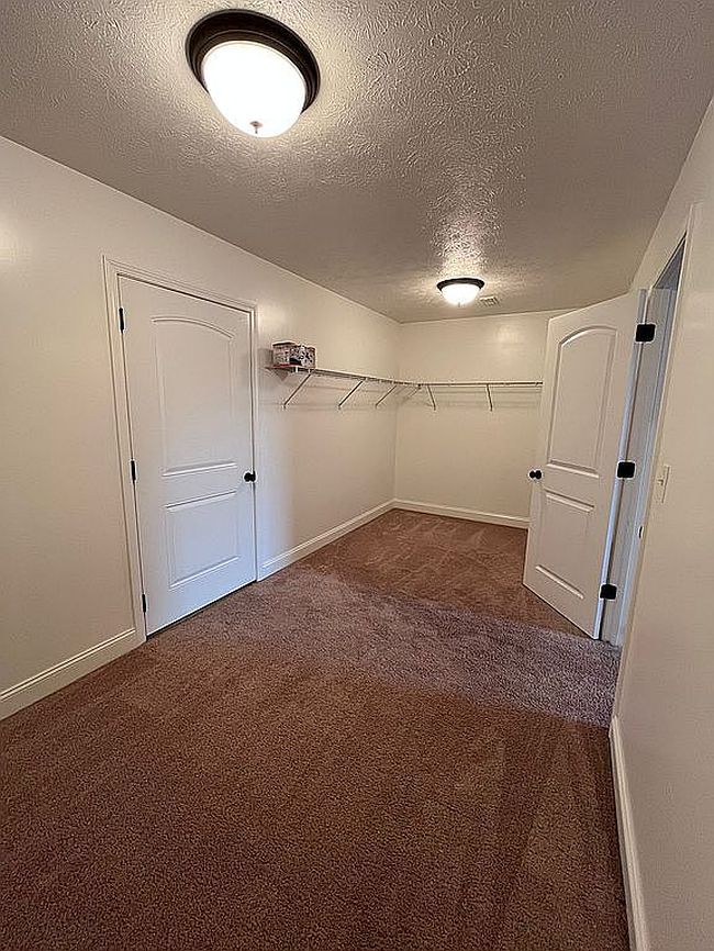 Photo of 110 Sassafras Way, Bridgeport, WV