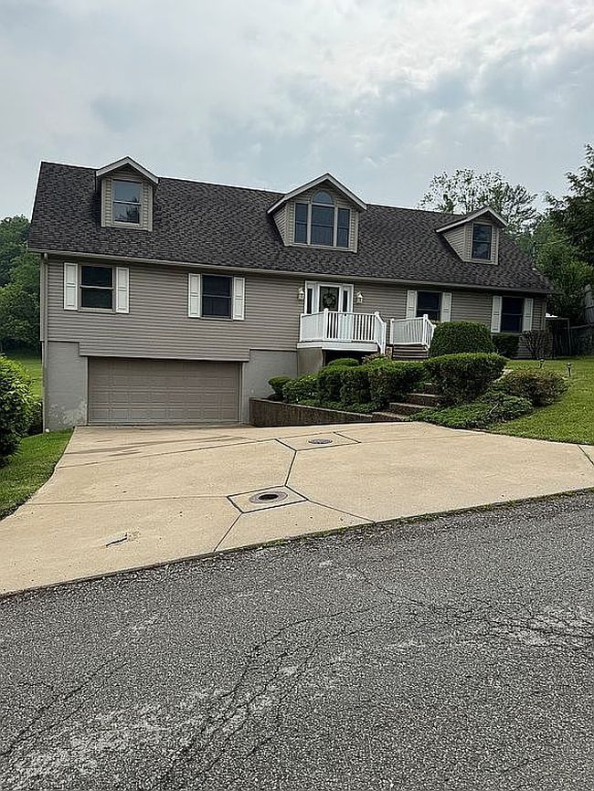 Photo of 225 Stone Church Rd, Wheeling, WV