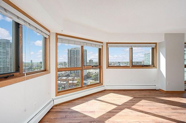 Image of 433 S 7th St Apt 1627