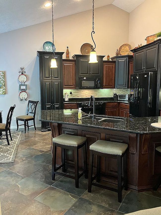 Photo of 125 Arrowhead Dr, Lake Ozark, MO