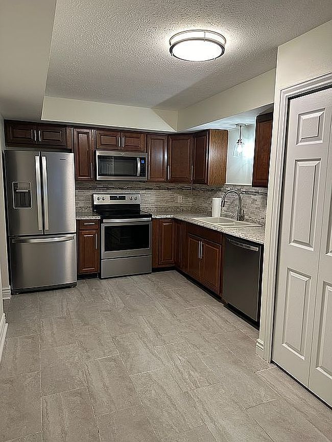 Additional photo 2 of property located at 780 Kirkwall Dr #41-C