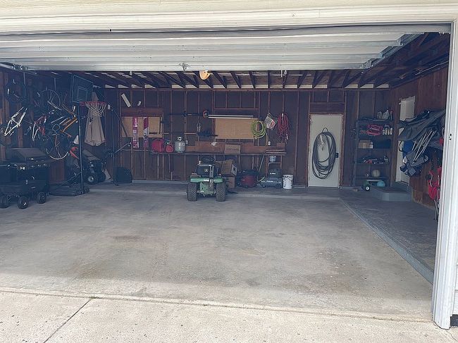 Photo of 109 Sprout St E, Rosholt, SD