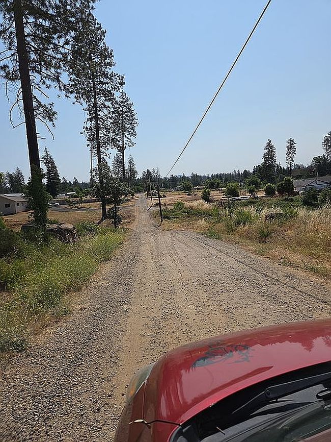 Photo of 1011 Pleasant Ln, Paradise, CA