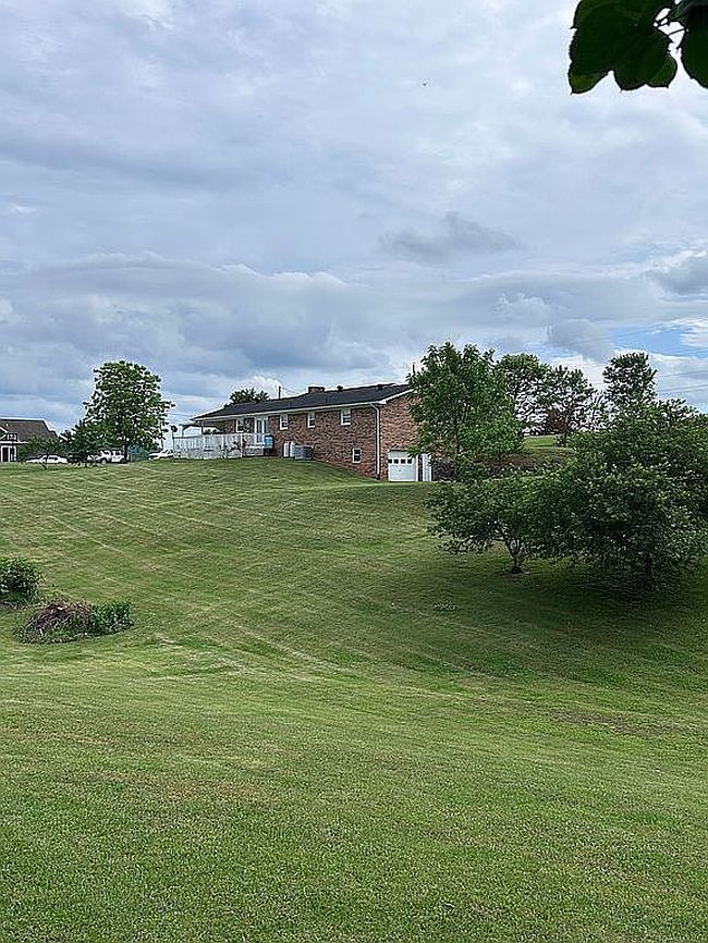 Image of 144 Francisco Ln