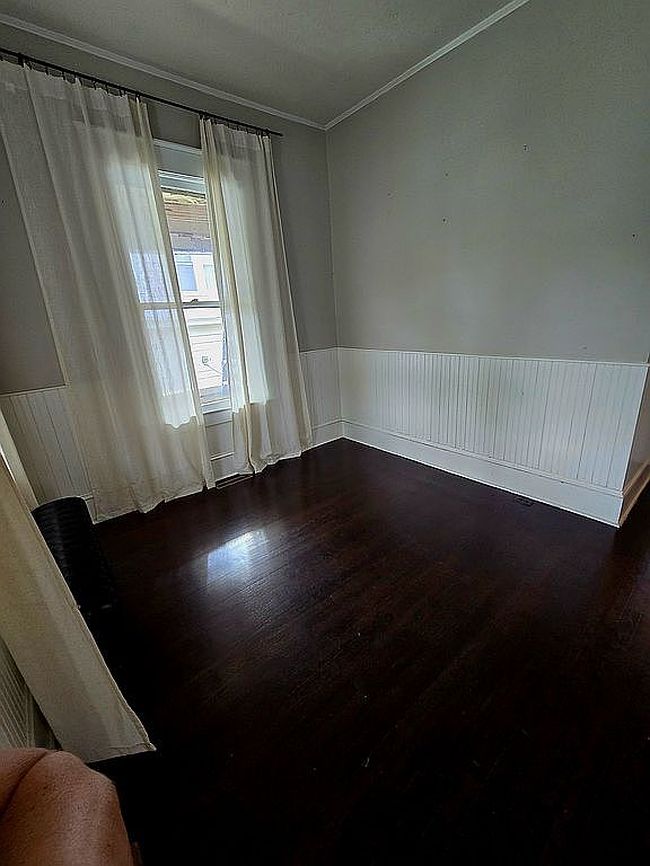 Photo of 407 College St, Marion, VA