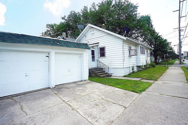 Additional photo 3 of property located at 832 Stickney Ave