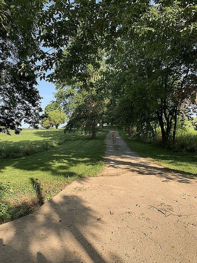 Photo of 360 Balden Rd, Harrodsburg, KY