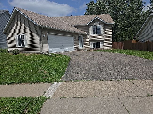 Photo of 1317 Elm St, Farmington, MN