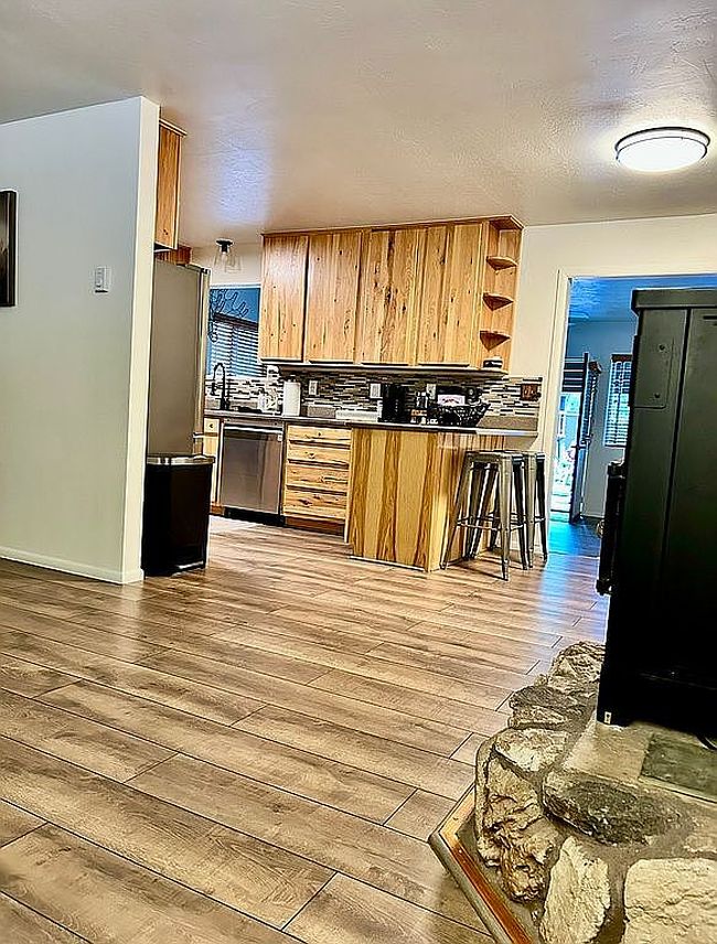 Photo of 231 W Ponderosa Dr, Lakeside, AZ