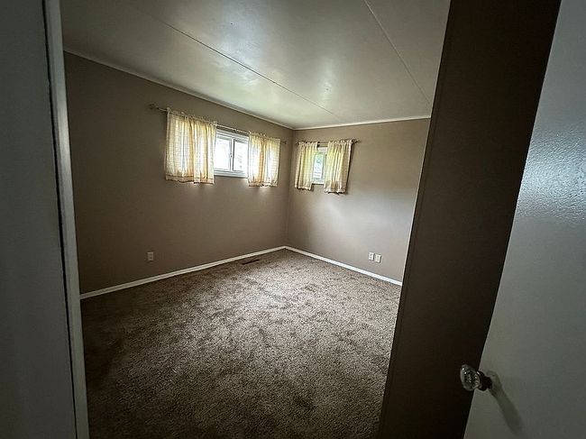 Photo of 251 Rockingham Ave, Alma, MI