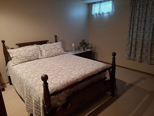Photo of 225 E Spruce St, Hesston, KS